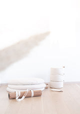 meditasjonspute sett zafu zabuton hvordan meditere guidet meditasjon norsk rund sittepute økologisk bomull hvit