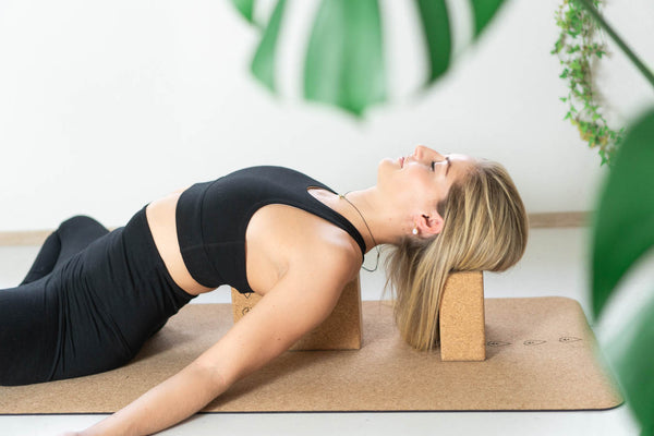 hvordan gjøre yoga hjemme online, yogautstyr hjemmeyoga studio